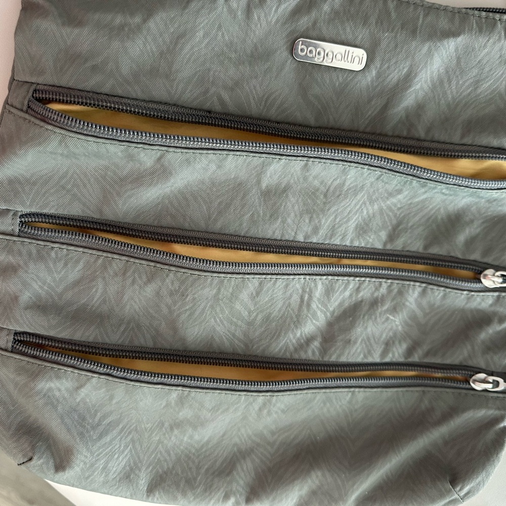 Baggallini Charcoal Messenger Bag - Picture 2 of 5